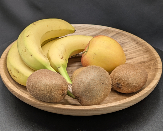 Handgedrechselter flacher Holzteller aus Eiche – Unikat aus Handarbeit