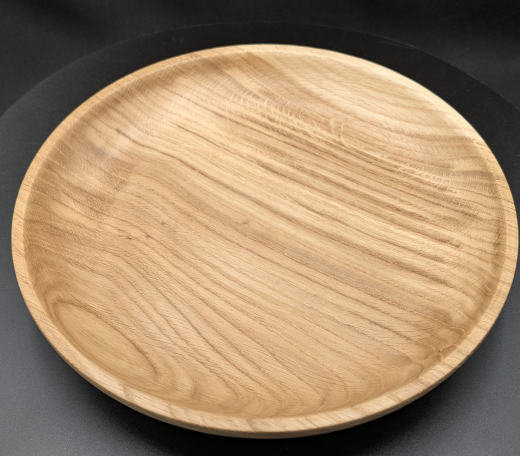 Handgedrechselter flacher Holzteller aus Eiche – Unikat aus Handarbeit