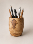 Utensilio aus wild gemasertem Olivenholz
