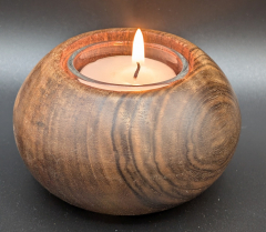 Teelichthalter aus Walnussholz, Ø ca. 9cm, Höhe ca. 5 cm